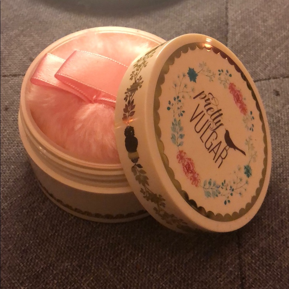 🔥2 for $20🔥 Pretty Vulgar Setting Powder